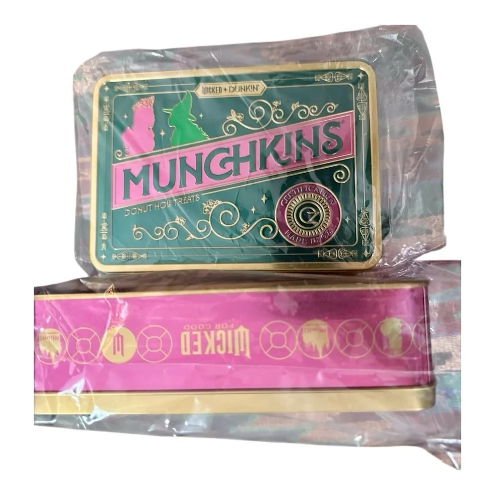 🎄 DUNKIN x WICKED Good For You Munchkin Tin Glinda & Elphaba Pink ,Green.(2 pcs)